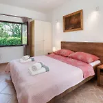 In - Insel Krk 13513 Apartman *