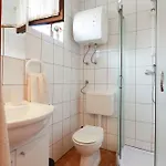 In - Insel Krk 13513 سيلو